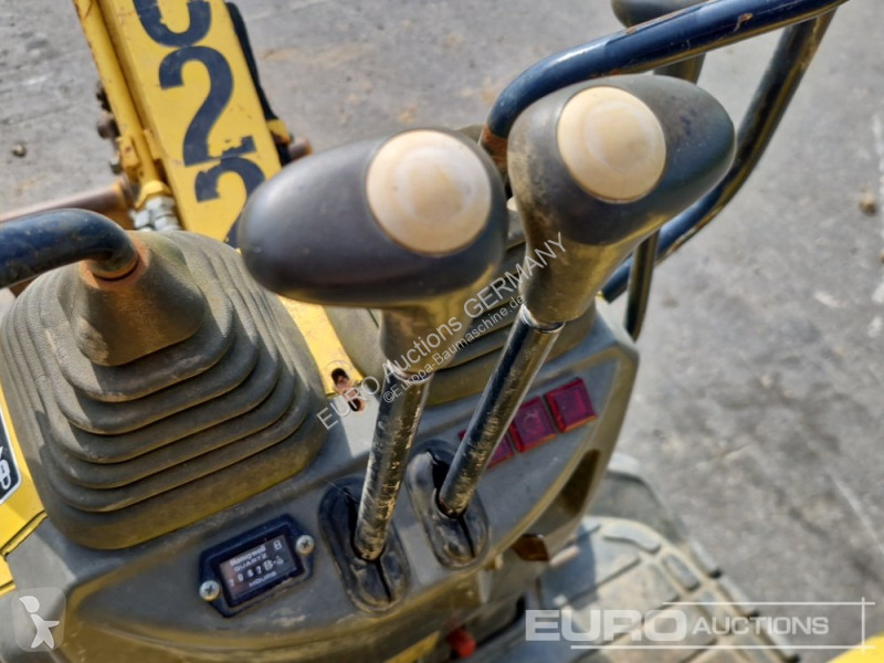 جرافة Yanmar SV08-1A(S)
