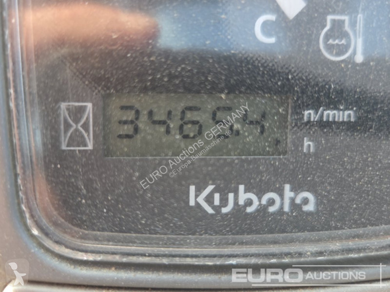 جرافة Kubota