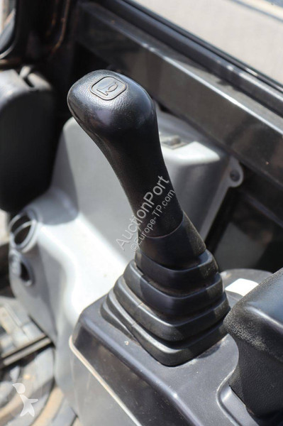جرافة Hyundai R18-9AK
