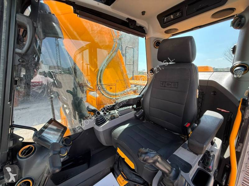Rýpadlo JCB 210 XLC
