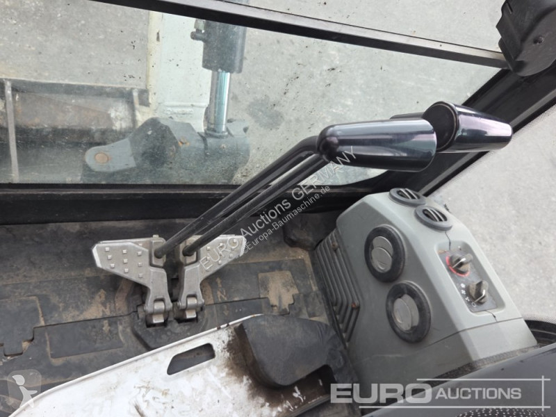 Rýpadlo Bobcat E20