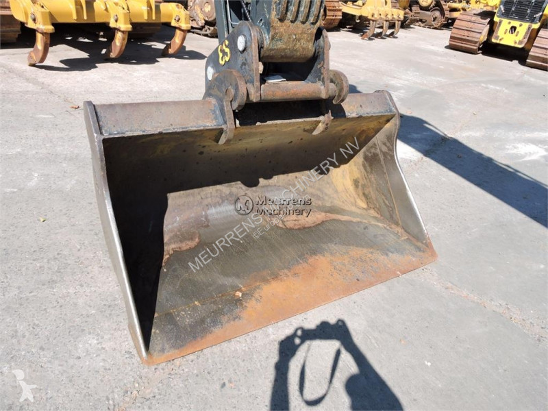جرافة Hyundai HX160