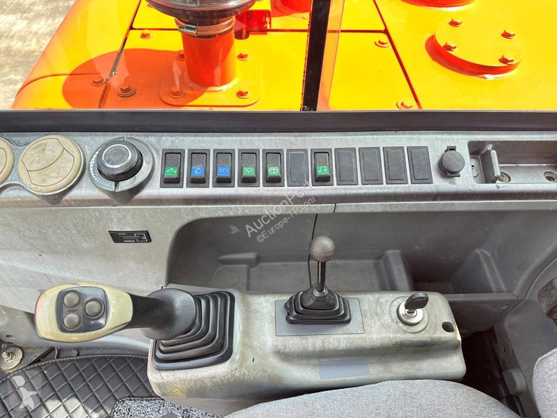 جرافة Doosan 9C