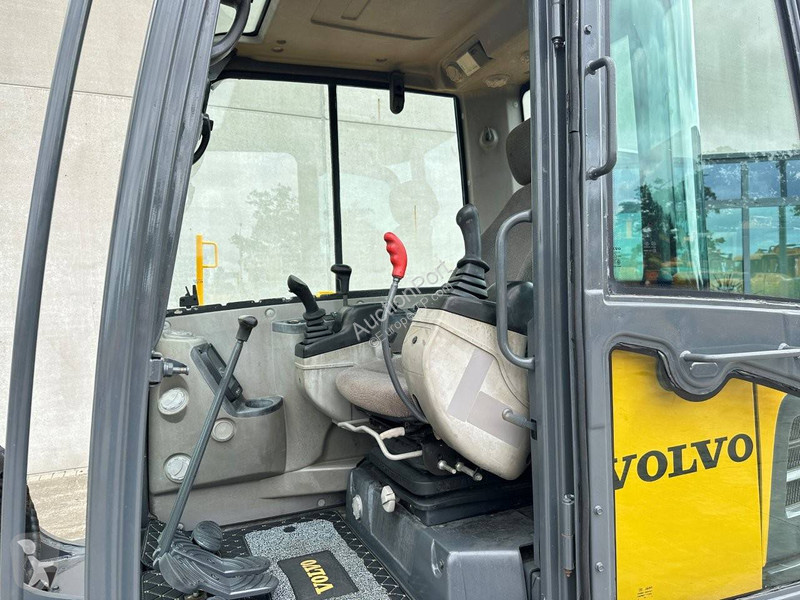 Rýpadlo Volvo EC60C