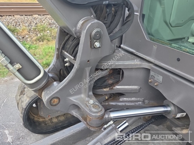Багер Volvo ECR50F