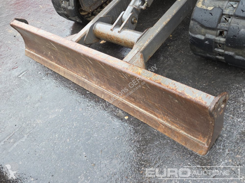 جرافة Volvo ECR50F