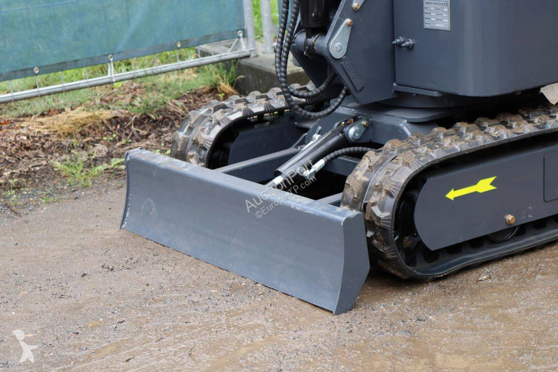 Excavator  HT10