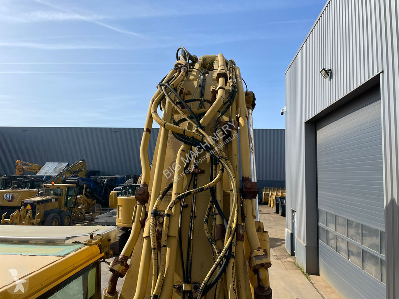 Excavadora Caterpillar