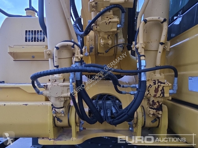 Екскаватор Komatsu