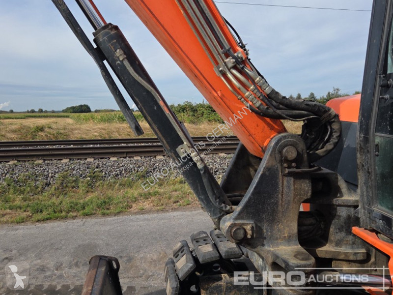 Excavadora JCB 86C-1