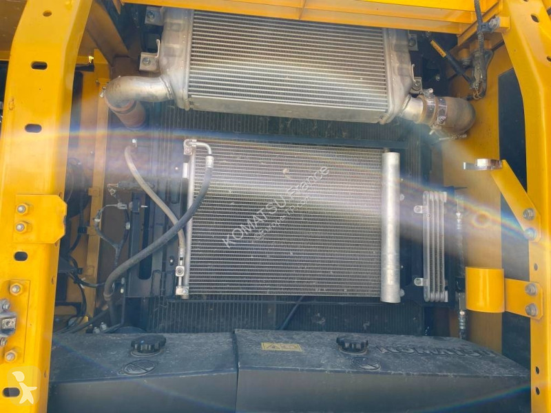 Excavadora Komatsu 11E0 + système de guidage 3D...