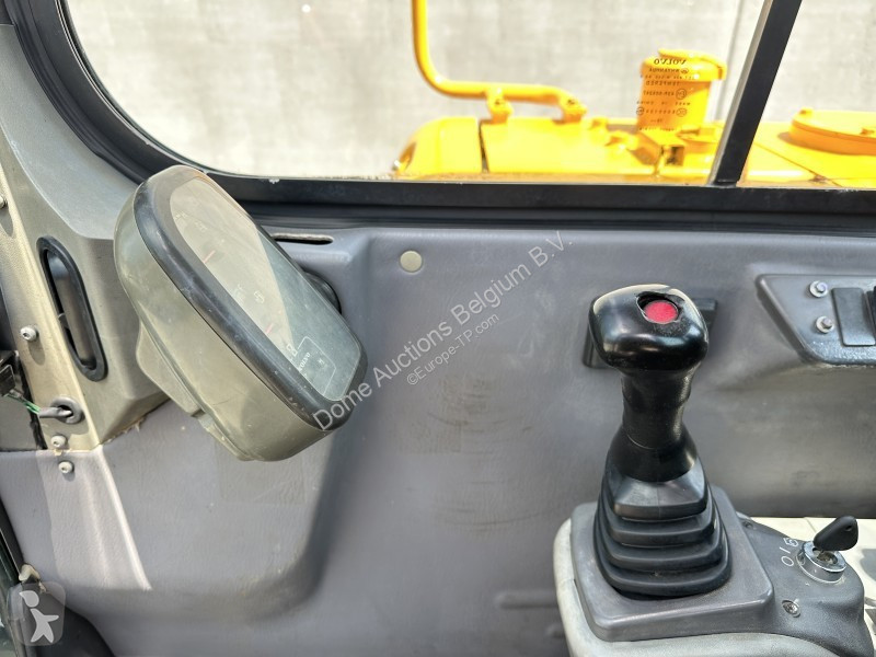 Багер Volvo EC60
