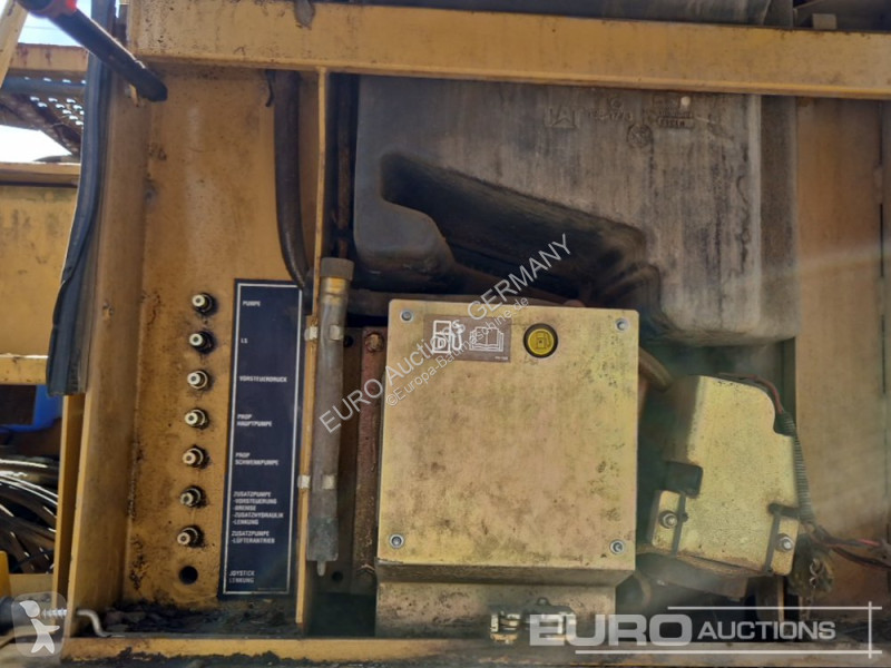 Excavadora Caterpillar C