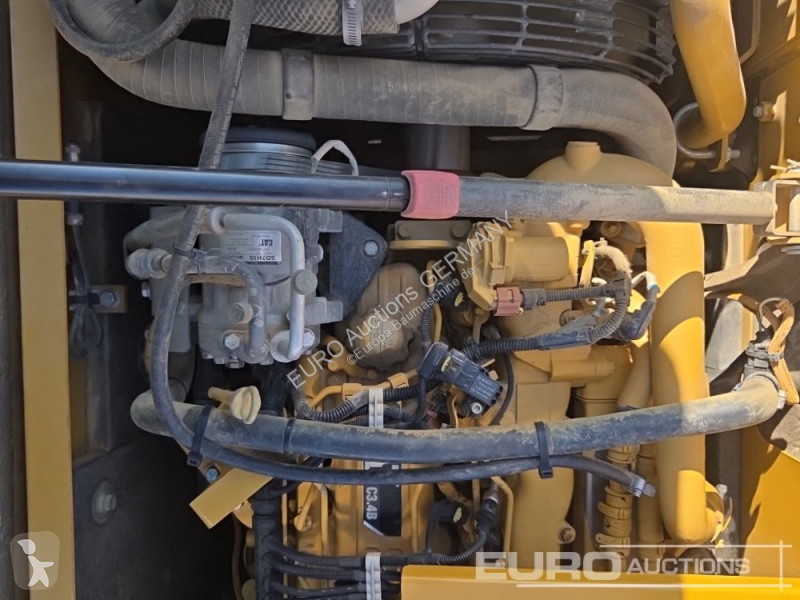 Excavadora Caterpillar GC
