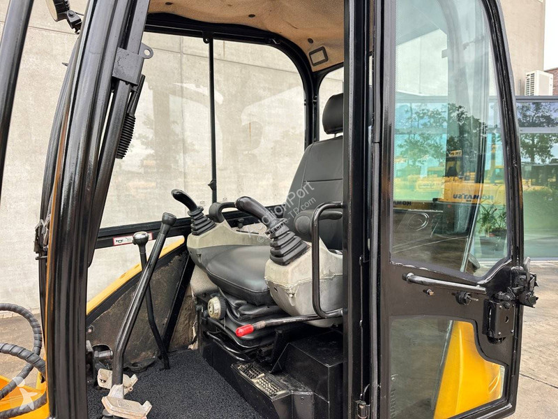Graafmachine JCB 8056