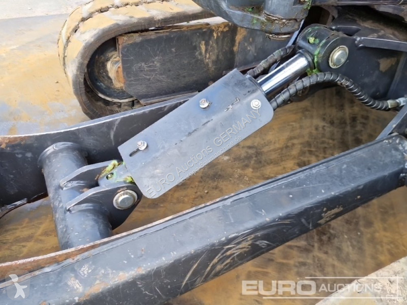 Bobcat E27 excavator