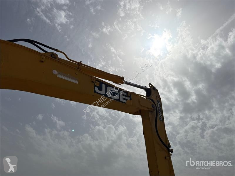 Екскаватор JCB