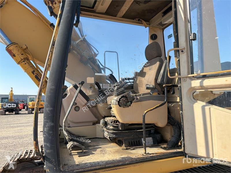 Caterpillar 315 Tracked Excavator excavator