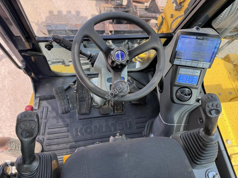 Escavadora Komatsu  PW118MR-11