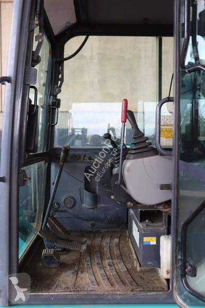 جرافة Kobelco 8
