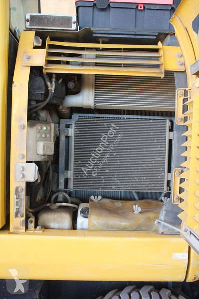 Excavadora Komatsu PW148