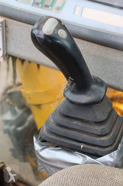 جرافة JCB
