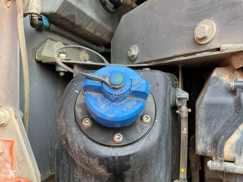 جرافة Hitachi ZX190W-6