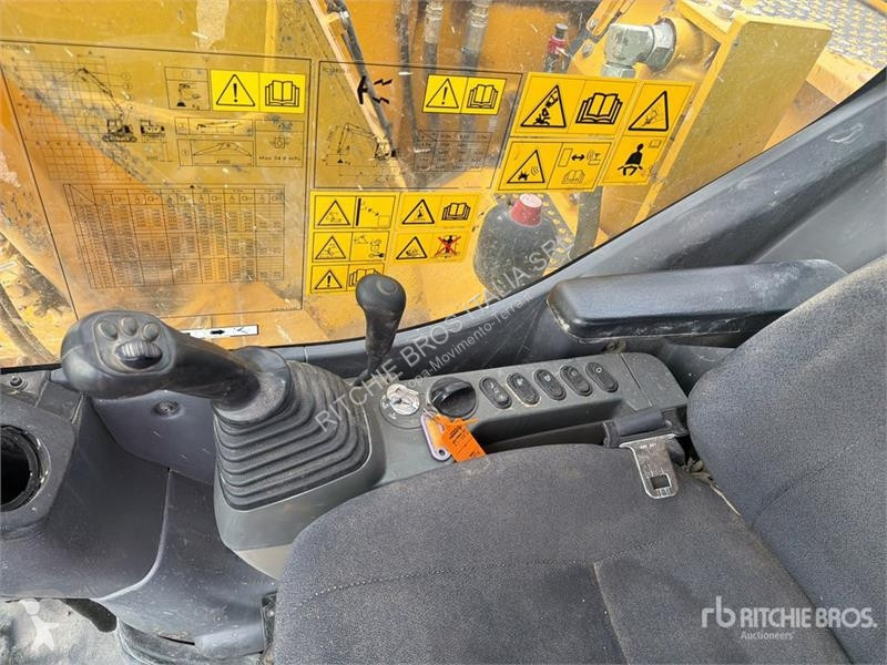 جرافة Komatsu PC 138US-11 Tracked Excavator