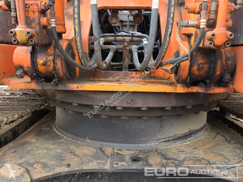 Escavadora Hitachi