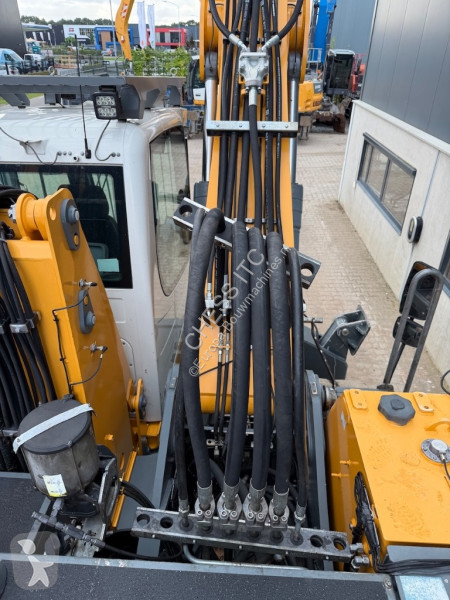 Skovel Liebherr - -