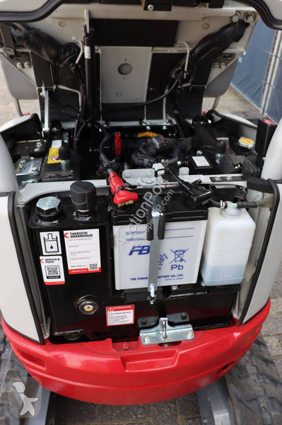 Skovel Takeuchi TB210R