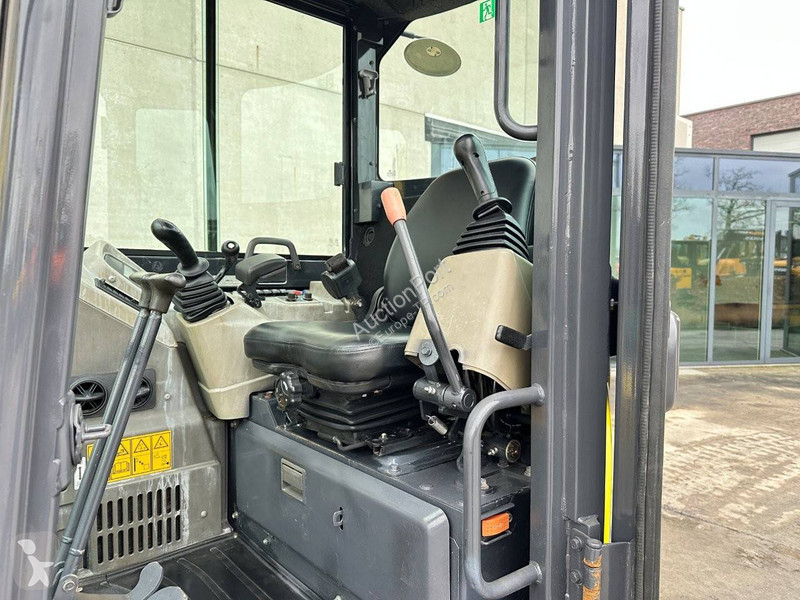 Skovel Yanmar VIO50-6B