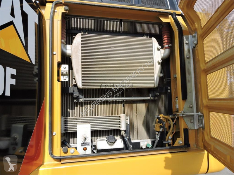 Pelle Caterpillar 330 F