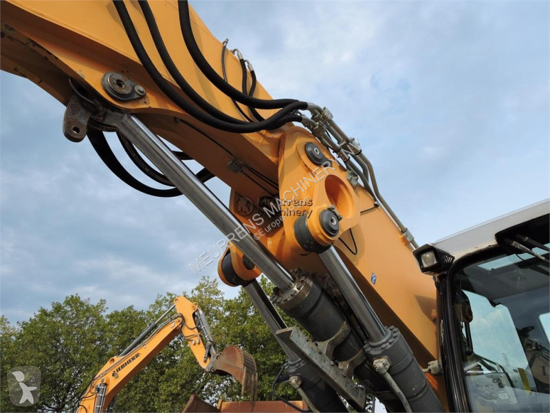 Pelle Liebherr R926