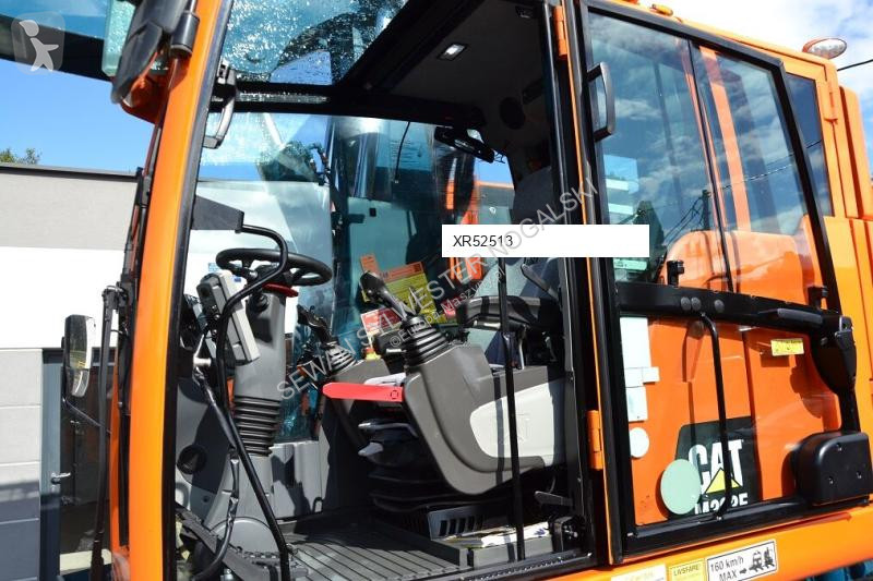 Excavadora Caterpillar M