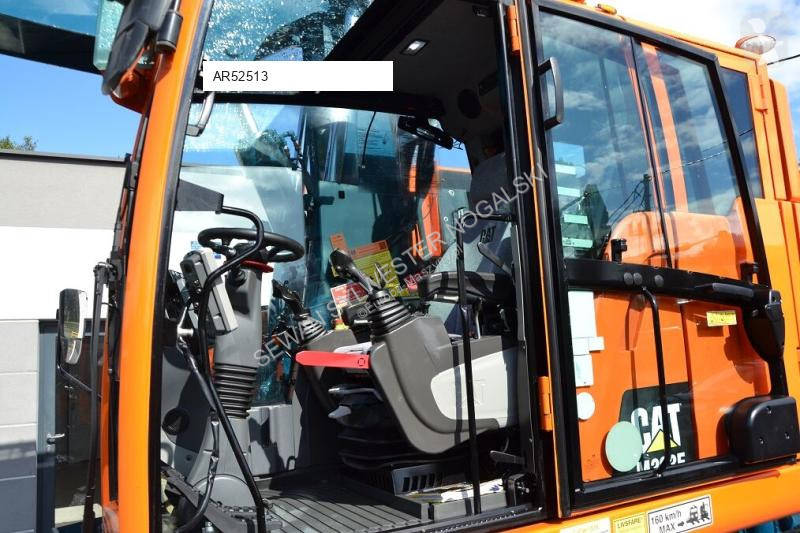 Excavadora Caterpillar M