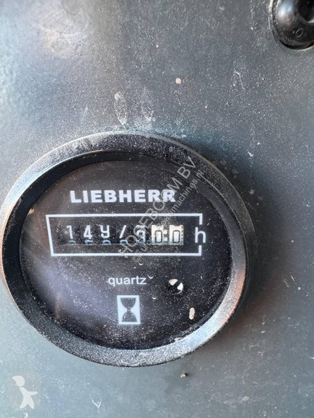 Escavadora Liebherr B