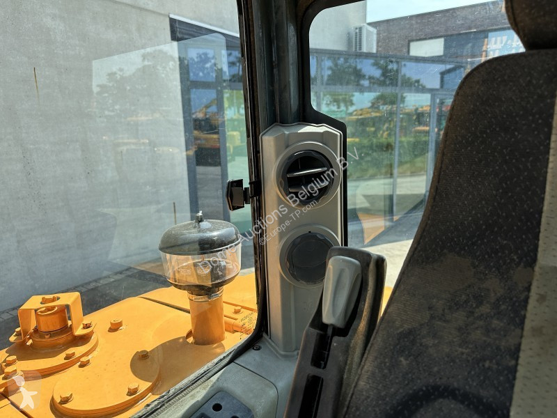 Pelle Hyundai R60VS