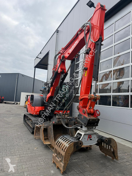 جرافة Kubota KX085-5