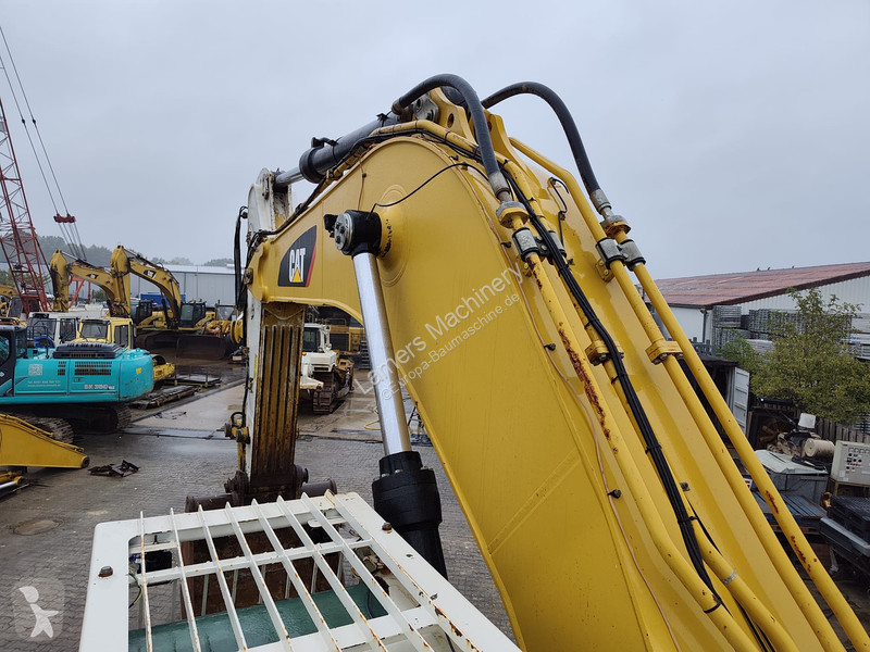 Багер Caterpillar 374F D .