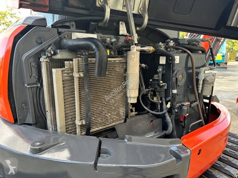 Pelle Kubota KX155-5