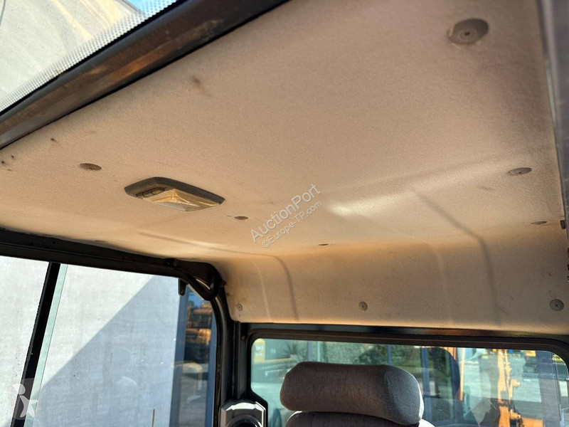 جرافة Hyundai R60VS
