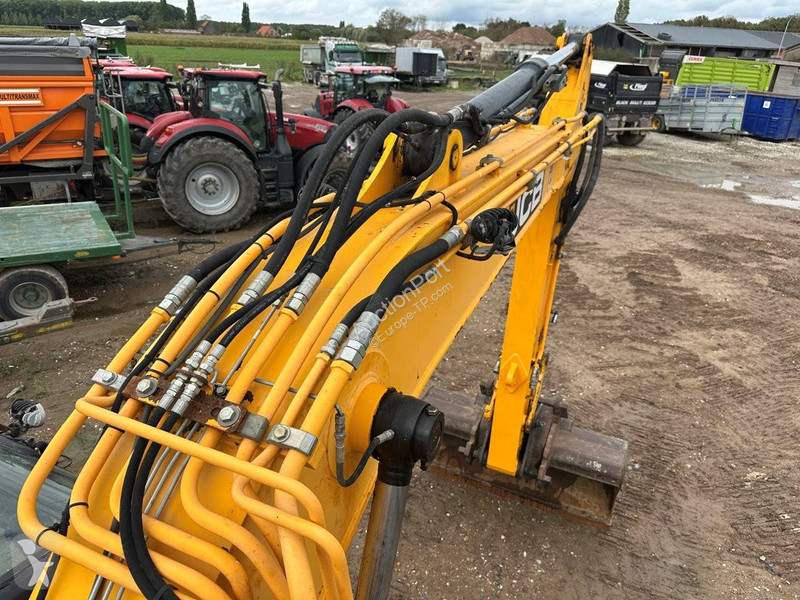 Pelle JCB LC