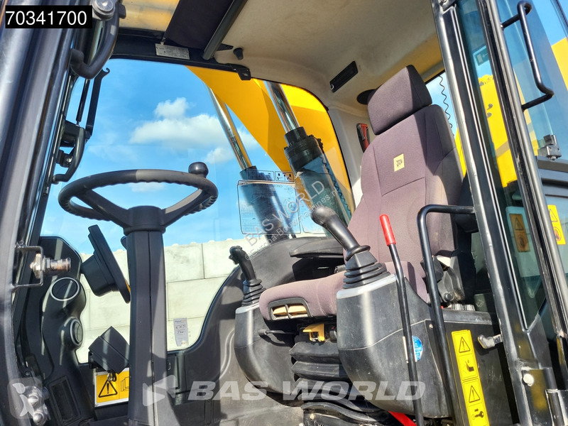 Pelle JCB JS175 Lift Cabin