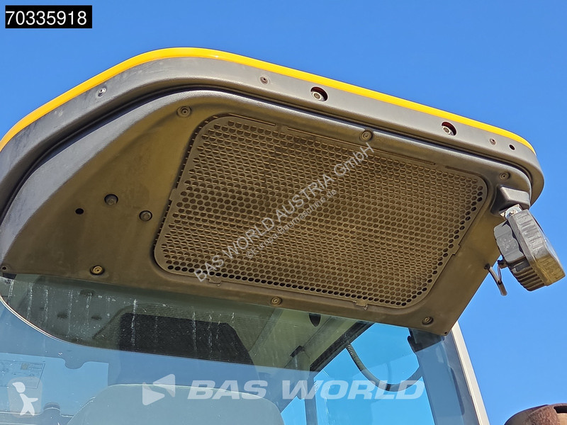 جرافة Wacker Neuson Powertilt