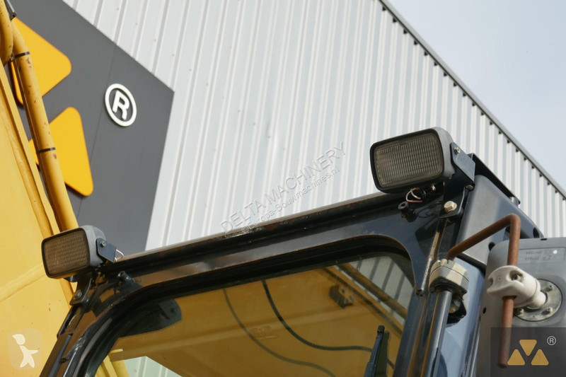 Багер Caterpillar LME