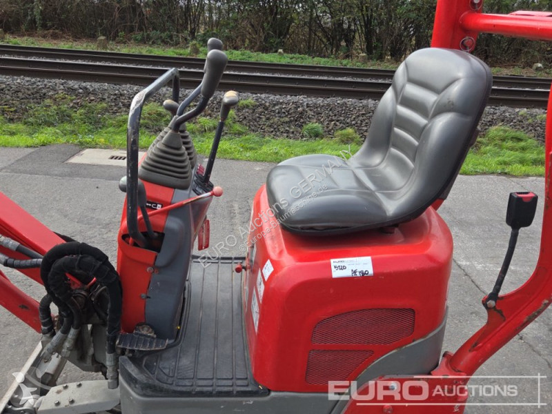 جرافة Yanmar SV08-1A(S)