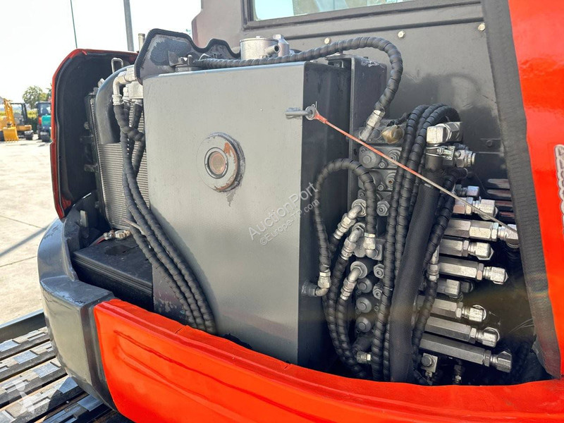 Escavadora Kubota KX155-3SZ