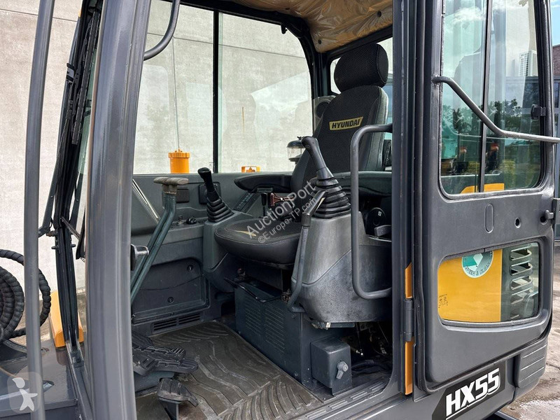 Escavadora Hyundai HX55