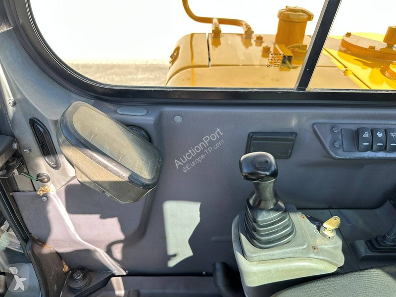 Escavadora Volvo D